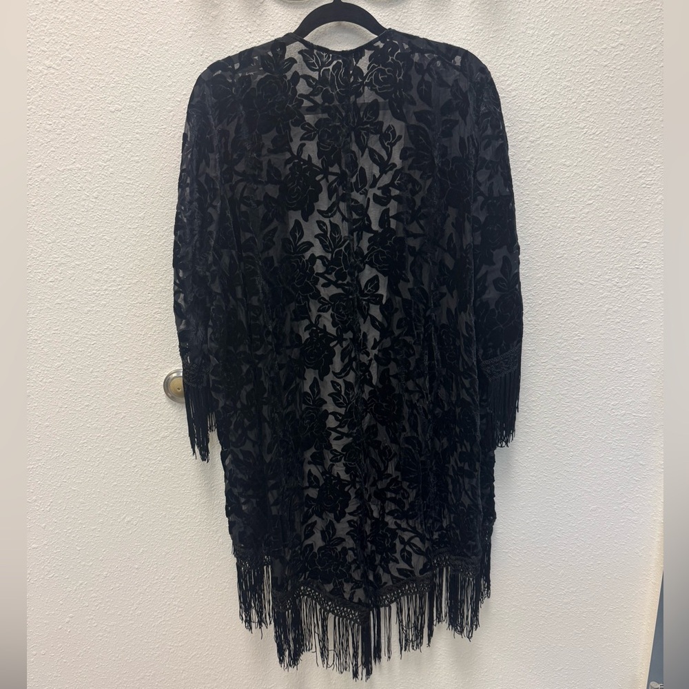 Torrid Velvet Black Kimono - Picture 2 of 4